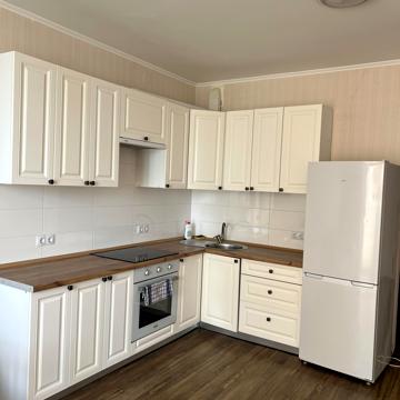 Сімї Кульженків вул. (Петра Дегтяренка), 31-Б
