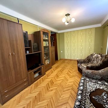 Березняківська вул., 24