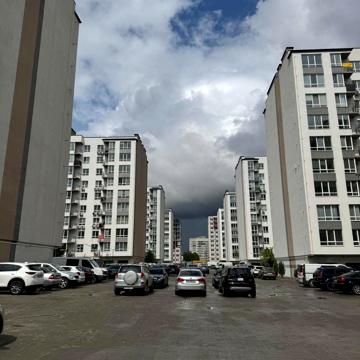Співдружності вул., 7