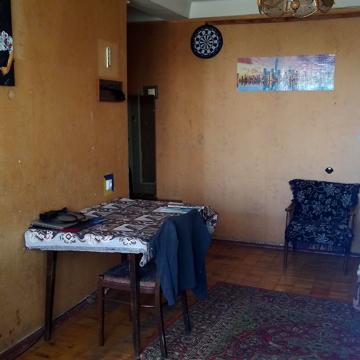 Дніпровська набережна вул., 11
