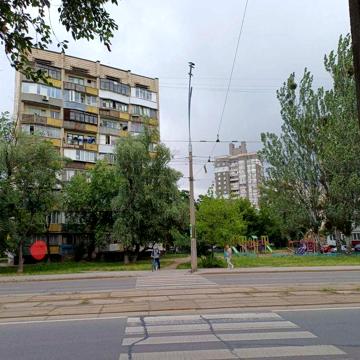 Продаю квартиру вул. Празька 17