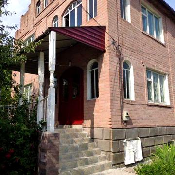 Будинок готовий до заселення, з автономним рішенням
