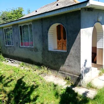 Будинок в селі Степанівка