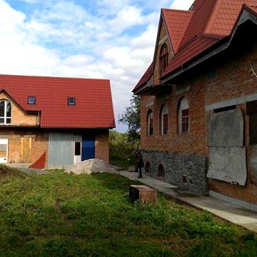 житловий комплекс ( незавершене будівництво ) з 5 будинків