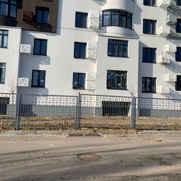 Ботанічна вул., 2