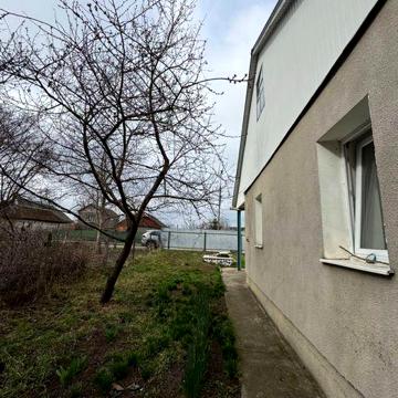 Продаж будинку , Красилів