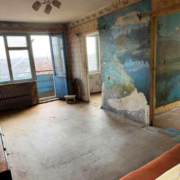 Продаж 4-х кімнатна квартира по Володимира Бизова