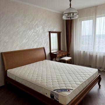 Петра Калнишевського вул. (Михайла Майорова), 14