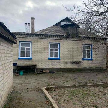 Продаж будинку з землею 15 сот