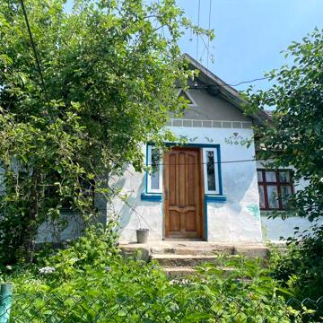 Продається будинок у Бережанському районі Тернопільської області.