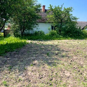 Продається будинок у Бережанському районі Тернопільської області.
