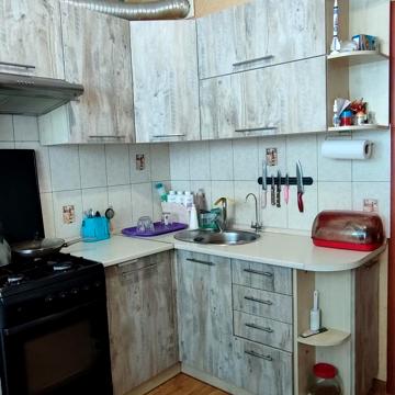 Олександра Клосовського вул., 3