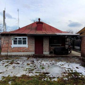 Будинок з приватизованим участком