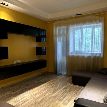 Квартира 65кв м Центр, Сталинка с индивидуальным отоплением
