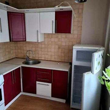 Здам 2 кімнатну квартиру на Троєщині.