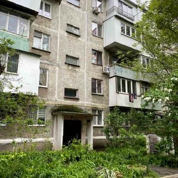 Небесної Сотні просп. (Маршала Жукова), 35