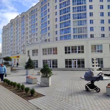 1к квартира на Озерній, 36,8м2, вид на Агору, здана в експлуатацію ЖК Grand Royal