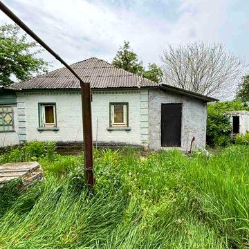 Продається будинок в центрі Нижчої Дубечні 43 сотки
