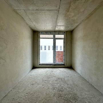 Топольна вул., 4