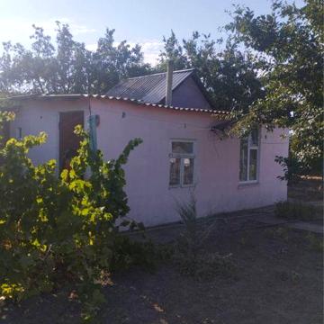 Жилий будинок у дачному коперативі.