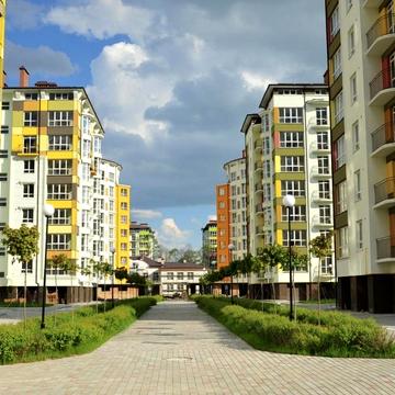 Слобідська вул., 13