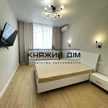 Ревуцького вул., 40-Б