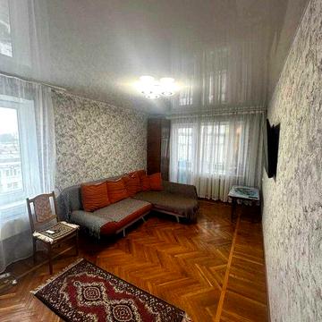 Простора 3-кімнатна вул. Г. Кондратьєва (біля АТБ) єВідновлення!