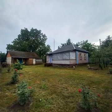 Будинок дім хата в селі