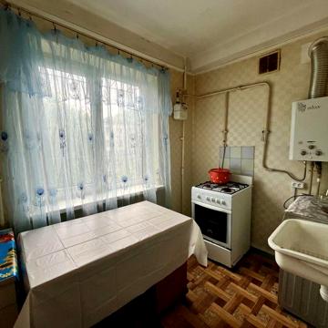 Продается 1 комн 2/5 ул.Мира Газ колонка