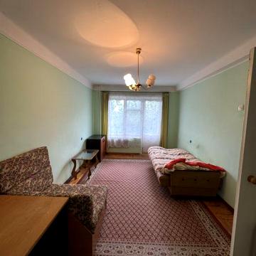 Продаж 1 кімнатной кварири вул. Сергія Синенка