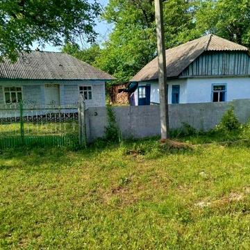 Продається будинок у селі