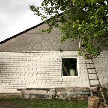 Продам дом без ремонта с. Елизаветовка  10 км от Каменское