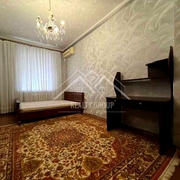 Оренда затишної двокімнатної квартири на КРЕСі.