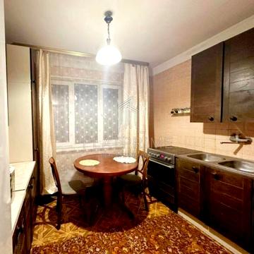 Академіка Глушкова просп., 33