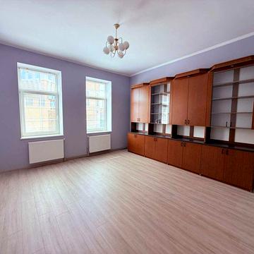 Продаж будинку в центрі. Ідеально під клініку!