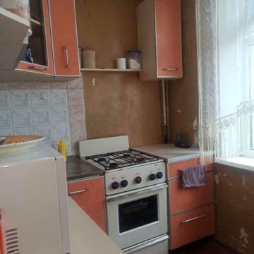 Валентинівська вул., 7