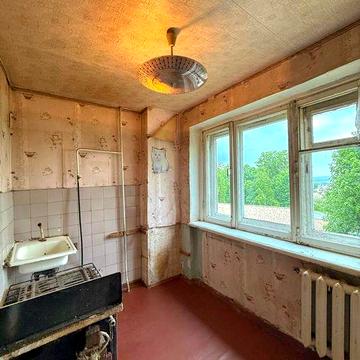 Продам 2-х комнатную квартиру р-н пр. Гагарина. Подстанция !