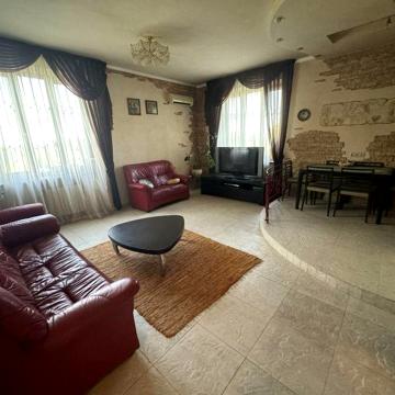 Сдам 3к 75м2 Ул. Титова,2 Перекресток Хмельницкого ТЦ Дафи ТРК Апполо