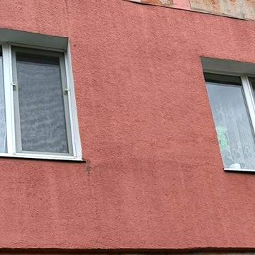 Продаётся двух комнатная квартира от собственника в г.Марганец