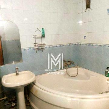 Продам 4 к. квартиру 70 м2 пр-т. Славы Залютино Холодная Гора