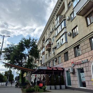 4к. квартира з ремонтом. Проспект Соборний, центр.