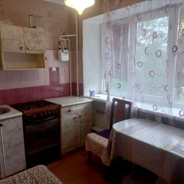 2 комнатная на Троицкой на длительный срок.