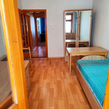 Мануйлівський просп. (Воронцова), 8