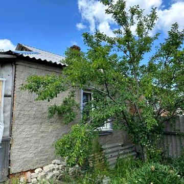 Продається пів-будинку в Старому Салтові