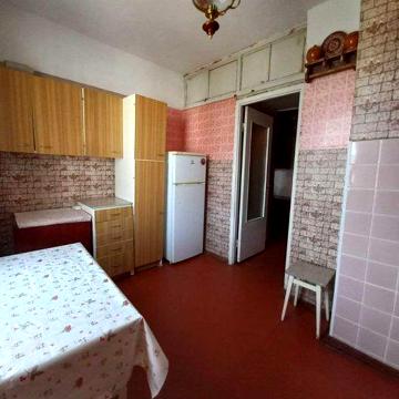 Продам 1 кімнатну квартиру,Героїв Дніпра ,простора та світла