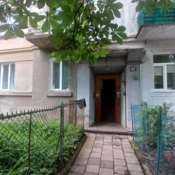Євгена Коновальця вул. (), 62