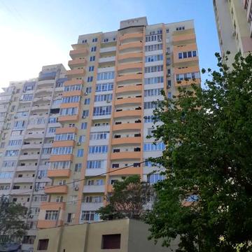 3-кімнатна квартира, центр міста, Пішонівська.