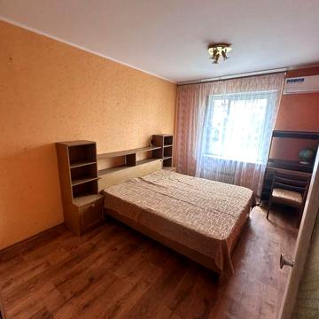 3х кімната квартира на Пісках
