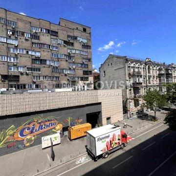 3к кв. Центр. 73м2. Житловий стан. Терміново. Вигідна ціна.