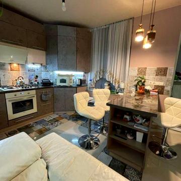 Продам двух комнатную квартиру ЖК Мариинский